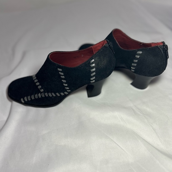 Everybody by Bz Moda 2”heals with an interesting heel, Vintage, used - Picture 3 of 3